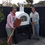 Wood fored Kiwi Pizza Oven Classic stye White